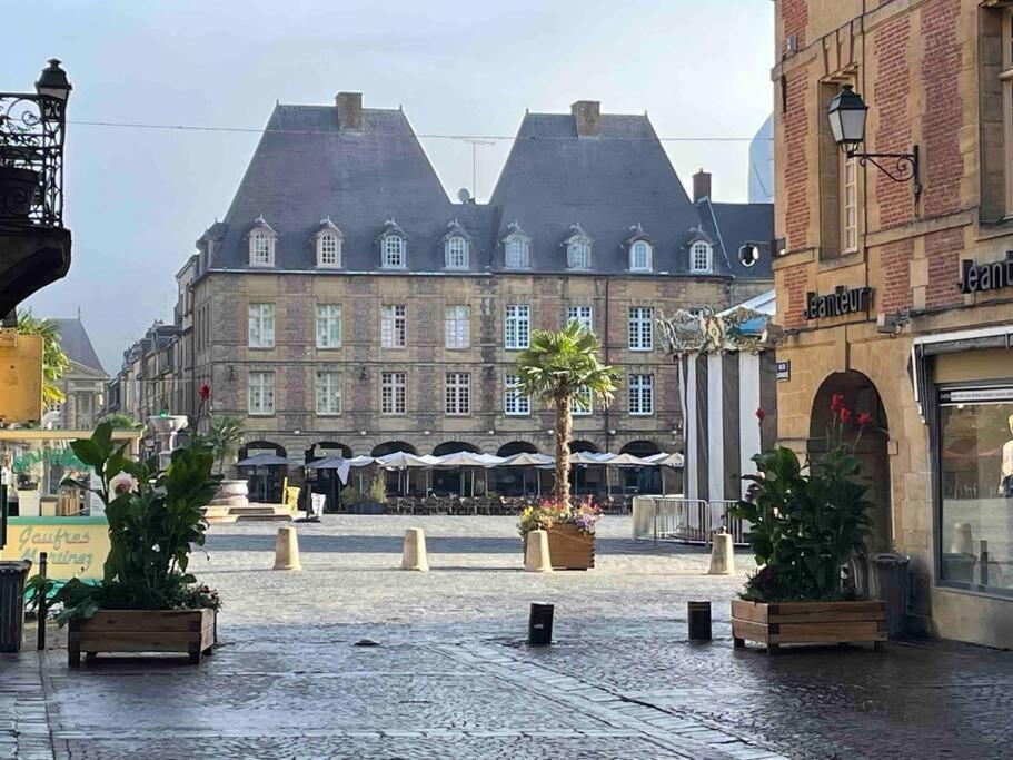 Apartamento La Mezzanine - Hypercentre - Rue Pietonne Charleville-Mézières Exterior foto